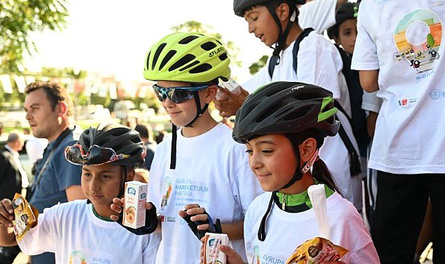 Akhisar’da Sağlıklı Yaşam İçin Pedal Sesleri: Avrupa Hareketlilik Haftası Etkinliği