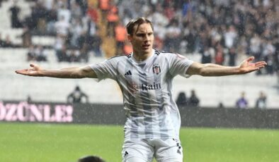 Beşiktaş’ın Yeni Sezon Planında Sürpriz Transfer Saldırası: Svensson’dan Antalyaspor ve Kocaelispor’a Görüşmeler