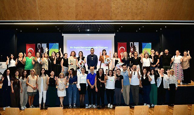 Bir Başka Pencereden: Beylikdüzü Belediyesi ve İBB İş Birliğiyle İşaret Dili Farkındalık Programı