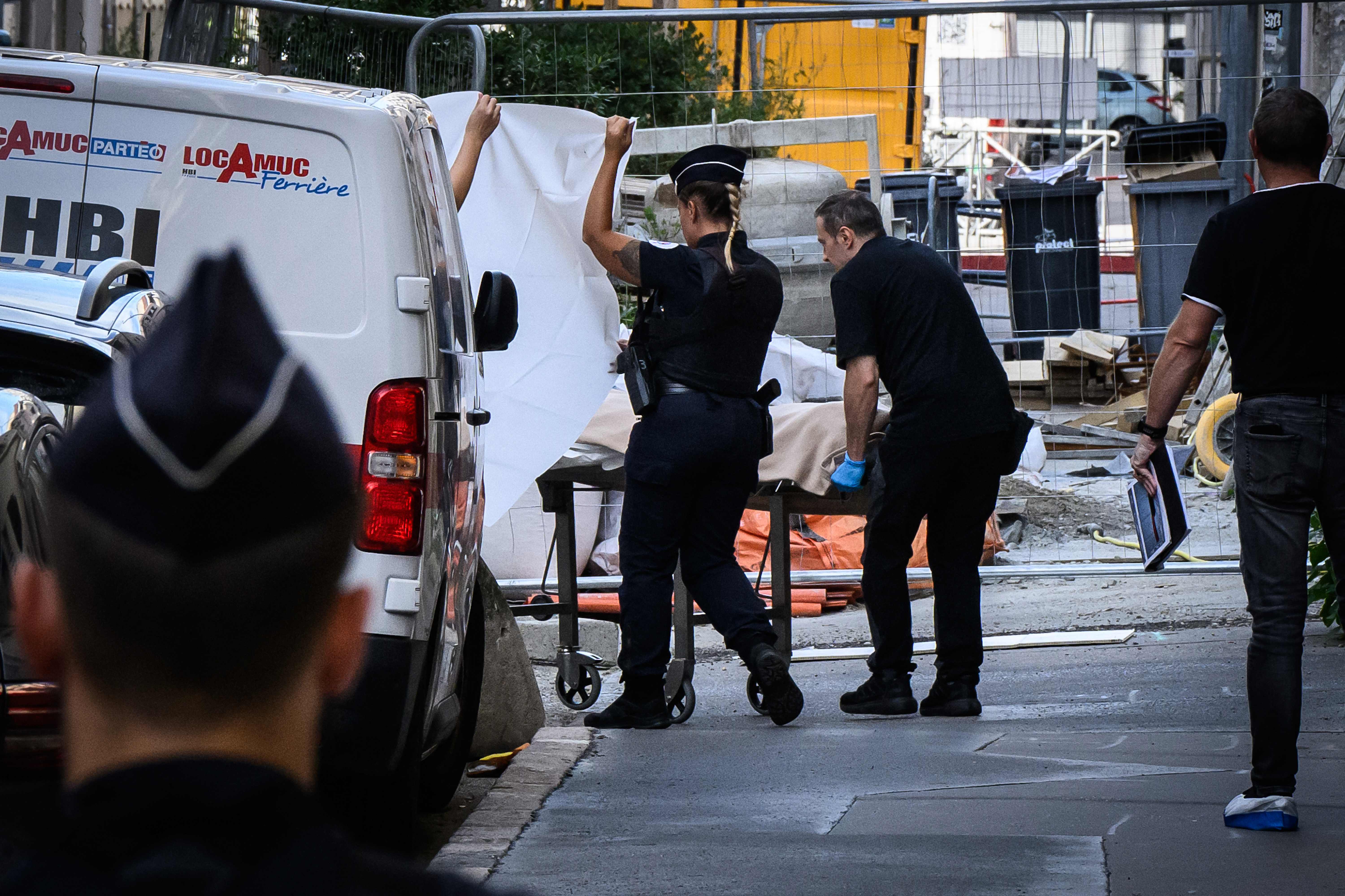 Lyon'da Tekerlekli Sandalyeli Adamın Bıçaklı Saldırısı: Olayın Detayları ve Soruşturma Gelişmeleri