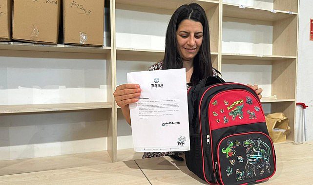 Menemen’de Başarılı Başlangıç: 2 Bin Öğrenciye Kırtasiye ve Eğitim Desteği