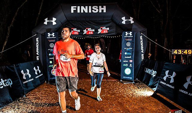 Under Armour Gece Koşuları: Belgrad Ormanı’nda 6K ve 12K ile Işıklı Bir Koşu Deneyimi